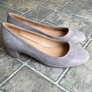 LOFT Suede Women’s Kitten Heels
